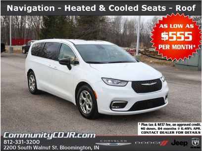 Used 2024 Chrysler Pacifica Limited