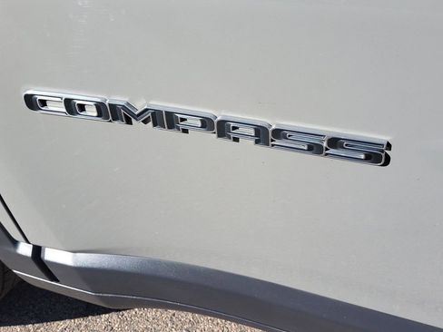 Used 2019 Jeep Compass Limited image 13