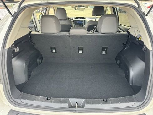 Used 2022 Subaru Crosstrek 2.5i Sport w/ Moonroof Package image 9