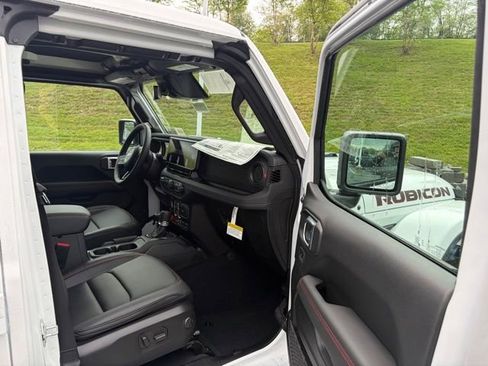 New 2026 Jeep Gladiator Rubicon AWD/4WD image 25