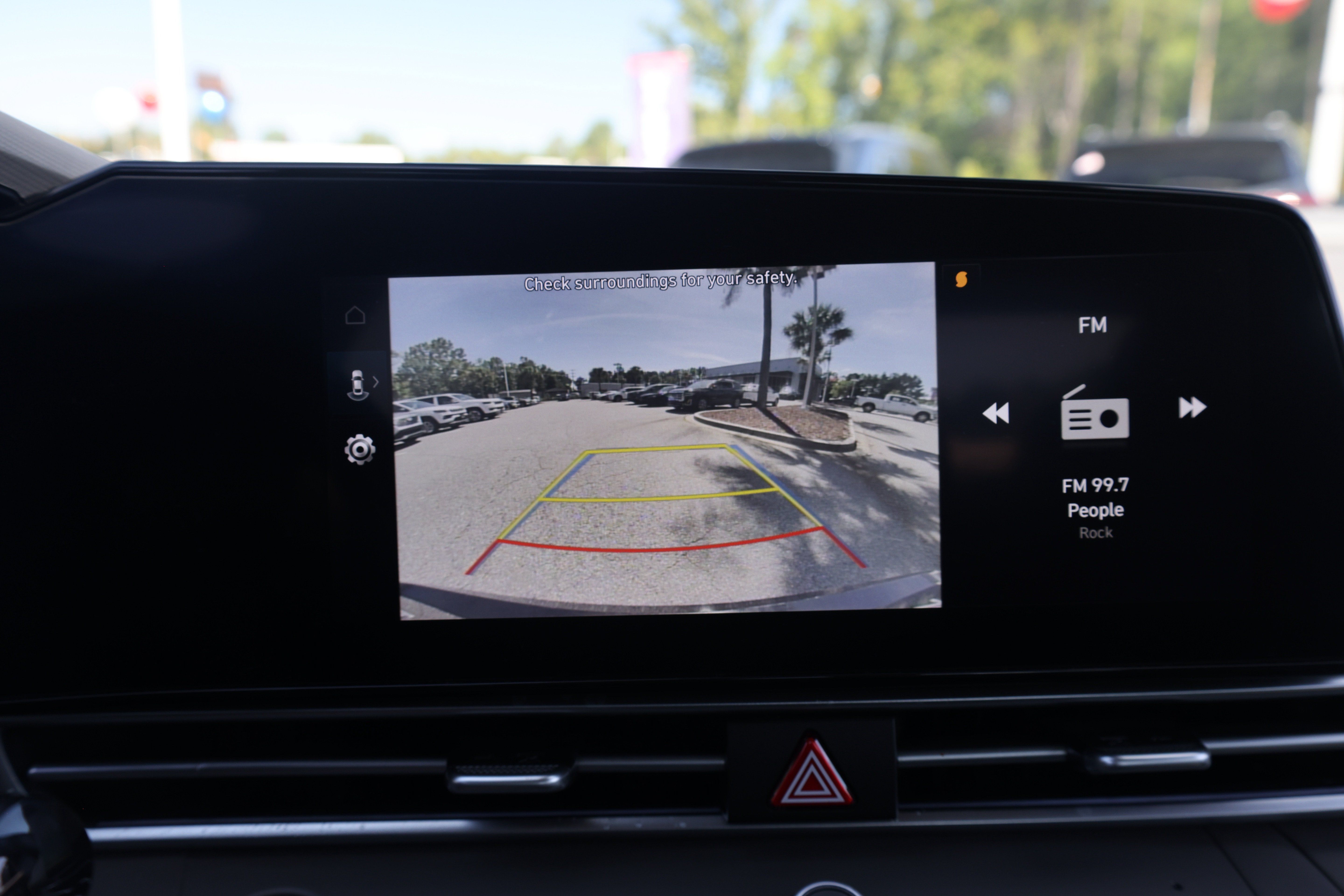 Used 2024 Hyundai Elantra SEL FWD image 16