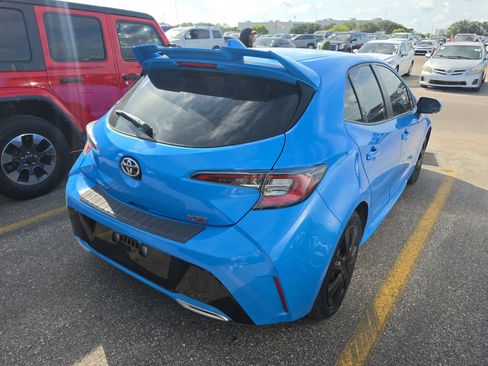 Used 2019 Toyota Corolla XSE FWD image 2