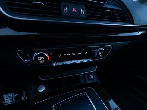 Used 2019 Audi Q5 2.0T Premium Plus w/ Premium Plus Package image 16