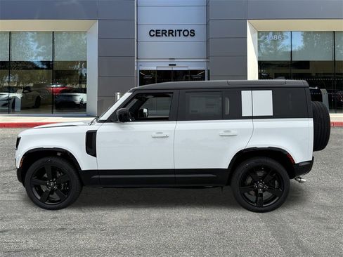 New 2025 Land Rover Defender 110 V8 image 8