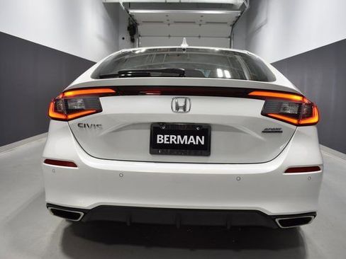 Used 2024 Honda Civic Sport Touring image 9