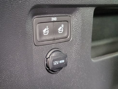 Used 2025 Kia Telluride S AWD/4WD image 32
