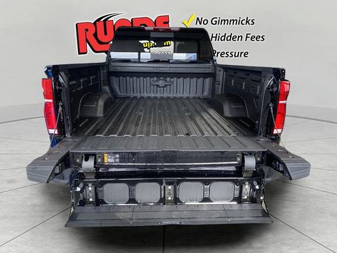 New 2026 Chevrolet Silverado 2500 ZR2 image 12