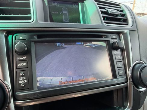 Used 2013 Toyota Highlander Limited FWD image 18