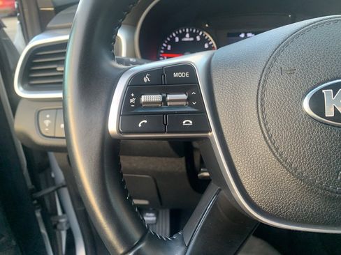 Used 2020 Kia Sorento S image 15