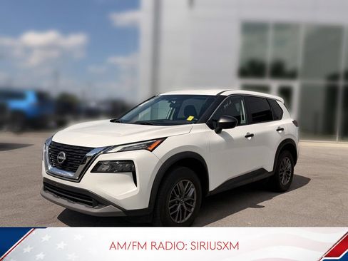 Used 2023 Nissan Rogue S AWD/4WD image 2