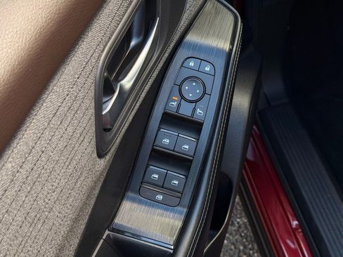 Used 2021 Nissan Rogue SV image 29