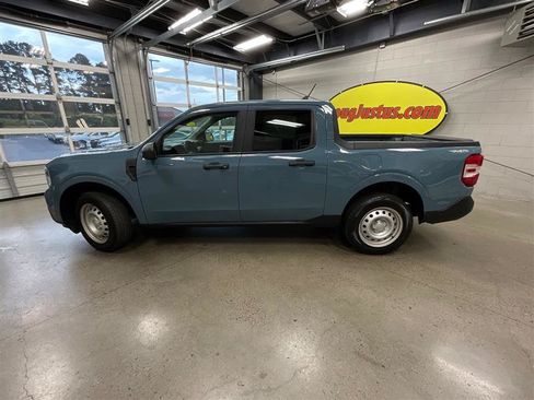 Used 2022 Ford Maverick XL w/ Equipment Group 100A Standard AWD/4WD image 2