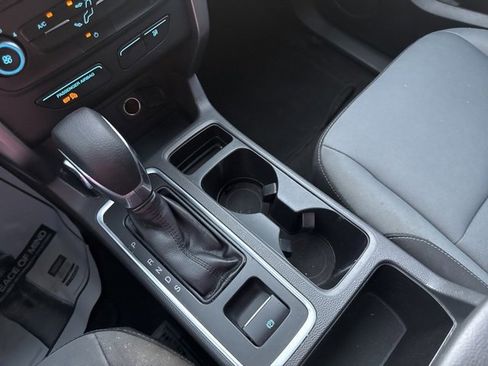 Used 2018 Ford Escape S image 21