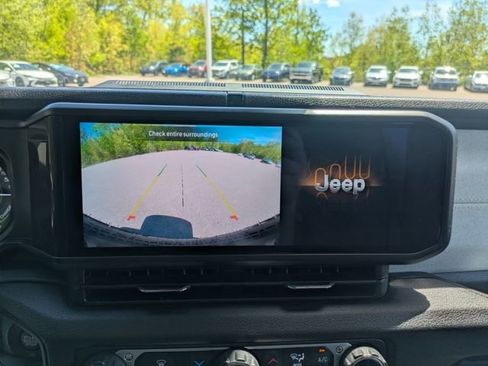 Used 2025 Jeep Wrangler Unlimited Sport S 4xe AWD/4WD image 26