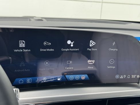 New 2025 Cadillac Lyriq Sport image 21