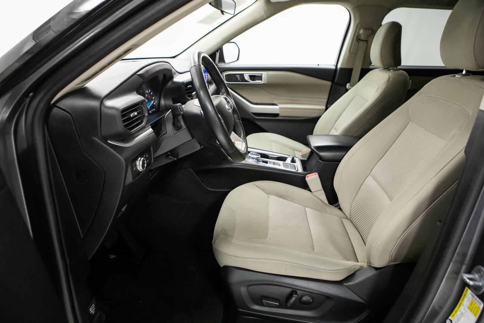 Used 2023 Ford Explorer XLT RWD image 22