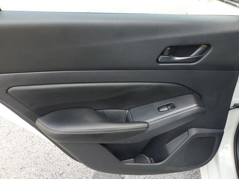 Certified 2025 Nissan Altima 2.5 SV FWD image 9