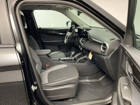 New 2026 Chevrolet TrailBlazer LT w/ Convenience Package image 24