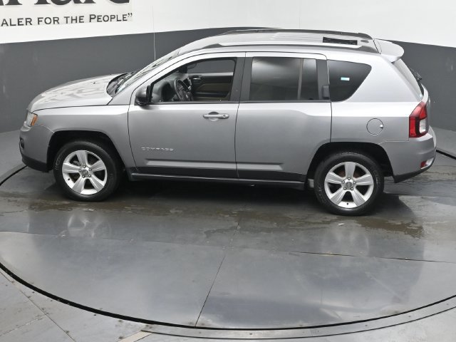 Used 2016 Jeep Compass Sport w/ Power Value Group FWD image 47