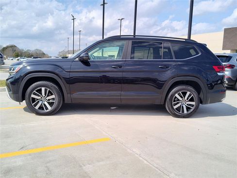 Used 2022 Volkswagen Atlas SE image 3