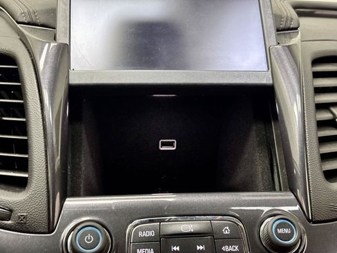 Used 2019 Chevrolet Impala LT FWD image 30
