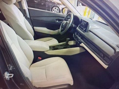 Used 2025 Honda Accord LX image 11