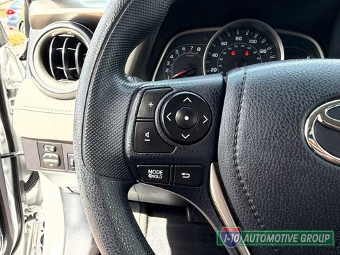 Used 2014 Toyota RAV4 XLE AWD/4WD image 19