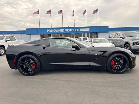 Used 2016 Chevrolet Corvette Stingray Coupe w/ 2LT Preferred Equipment Group image 4