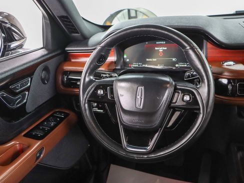 Used 2023 Lincoln Aviator Reserve w/ Equipment Group 201A image 12