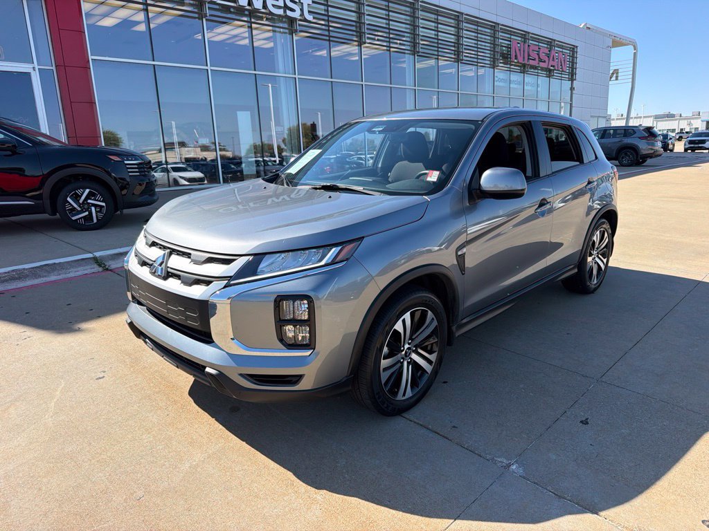 Used 2026 Mitsubishi Outlander Sport ES AWD/4WD image 1