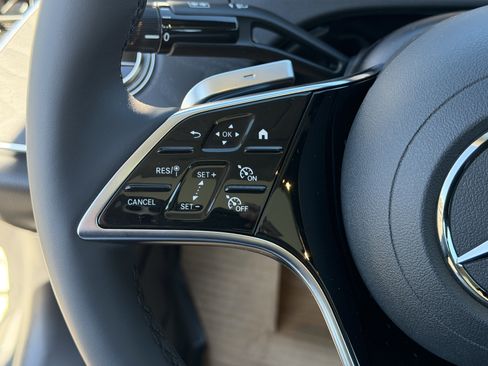 New 2026 Mercedes-Benz E 350 4MATIC Sedan image 20