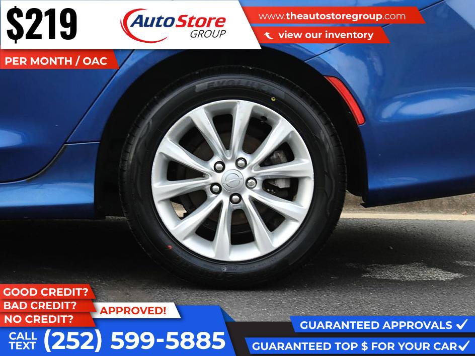 Used 2015 Chrysler 200 C FWD image 9