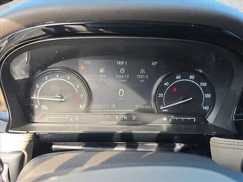 Used 2022 Lincoln Corsair AWD w/ Premium Package image 9