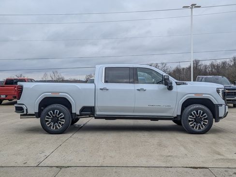 New 2026 GMC Sierra 2500 Denali Ultimate image 6