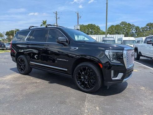 Used 2024 GMC Yukon Denali w/ Advanced Technology Package RWD image 2