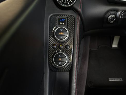 Used 2015 McLaren 650S Spider RWD image 41