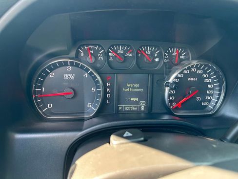Used 2018 Chevrolet Silverado 1500 W/T w/ Trailering Package AWD/4WD image 8
