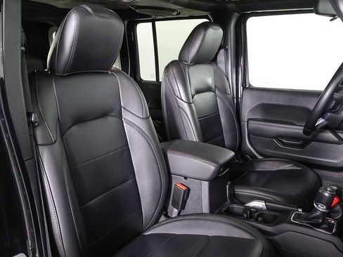 Used 2021 Jeep Wrangler Unlimited Sahara image 22