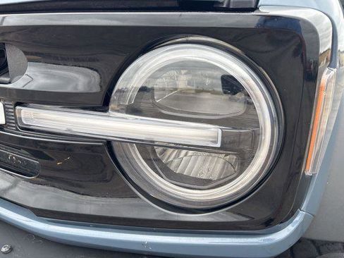 Used 2023 Ford Bronco Outer Banks w/ Sasquatch Package AWD/4WD image 9