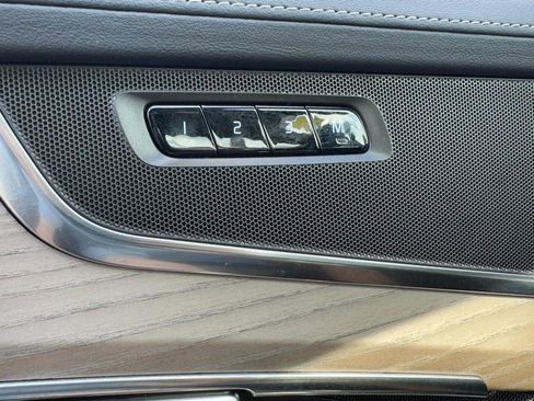 Certified 2025 Volvo XC90 B6 Plus image 17