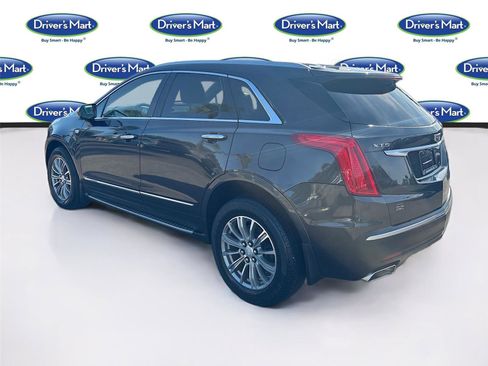 Used 2017 Cadillac XT5 Luxury w/ Driver Awareness Package image 6