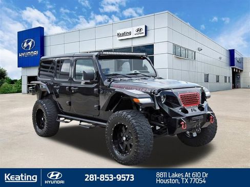 Used 2019 Jeep Wrangler Unlimited Rubicon w/ LED Lighting Group image 3