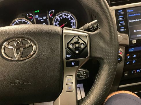 Used 2022 Toyota 4Runner Limited AWD/4WD image 21