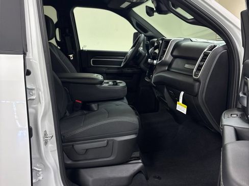 New 2026 RAM 2500 Big Horn AWD/4WD image 24