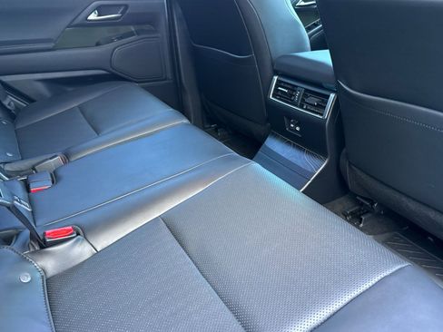 Used 2025 Lexus GX 550 image 30