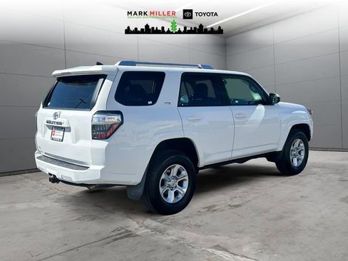 Certified 2017 Toyota 4Runner SR5 image 5