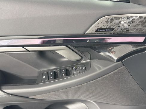 Certified 2025 BMW i5 eDrive40i w/ M Sport Package image 18