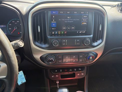 Used 2022 GMC Canyon Denali image 10