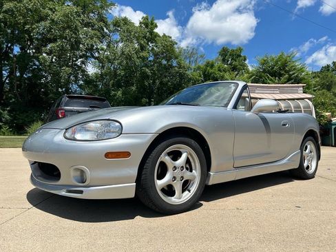 Used 2000 MAZDA MX-5 Miata image 1