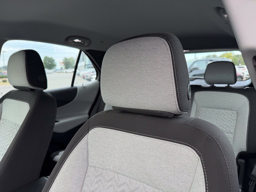 Used 2024 Chevrolet Equinox LS w/ Driver Confidence II Package FWD image 13